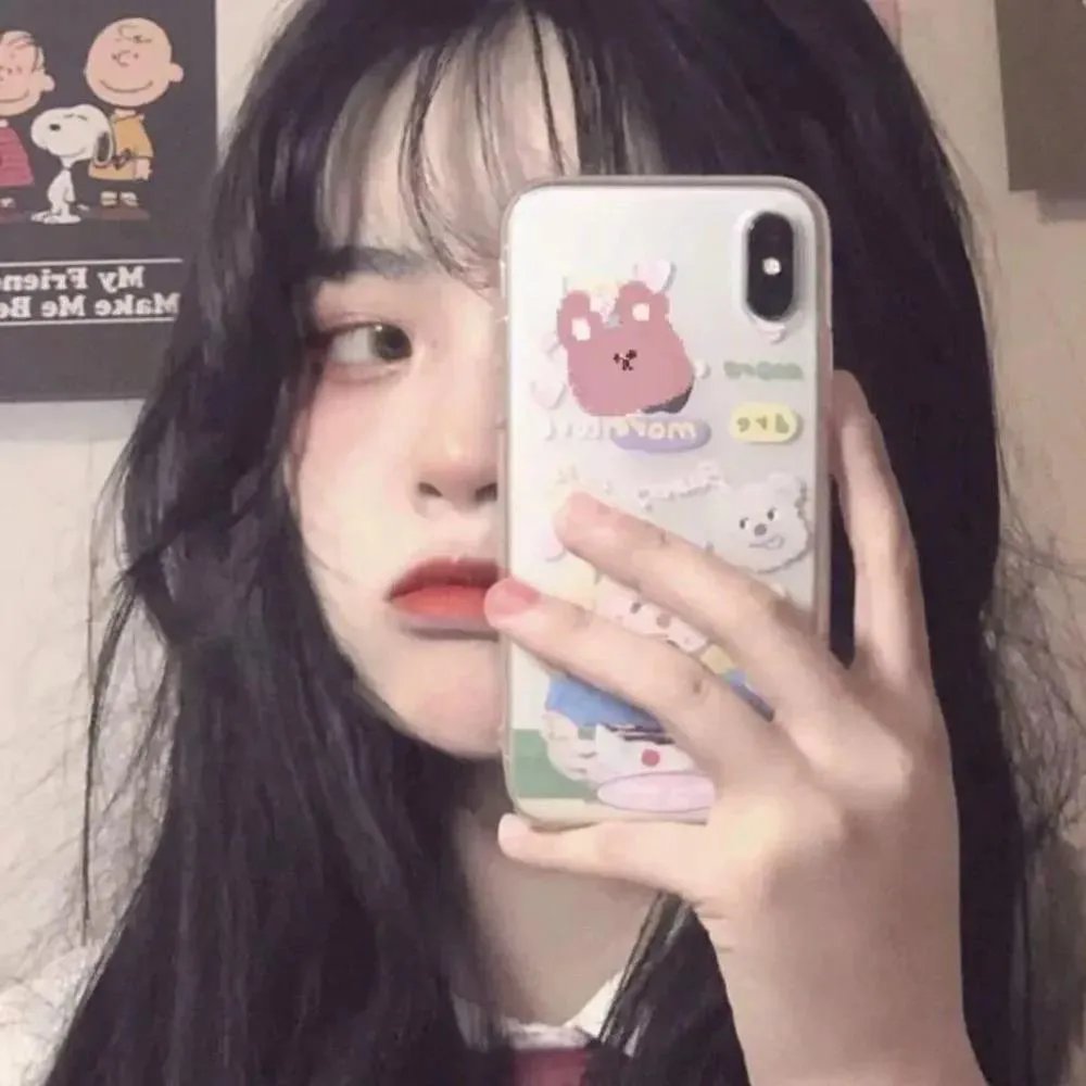 黑夜中的玻璃人偶